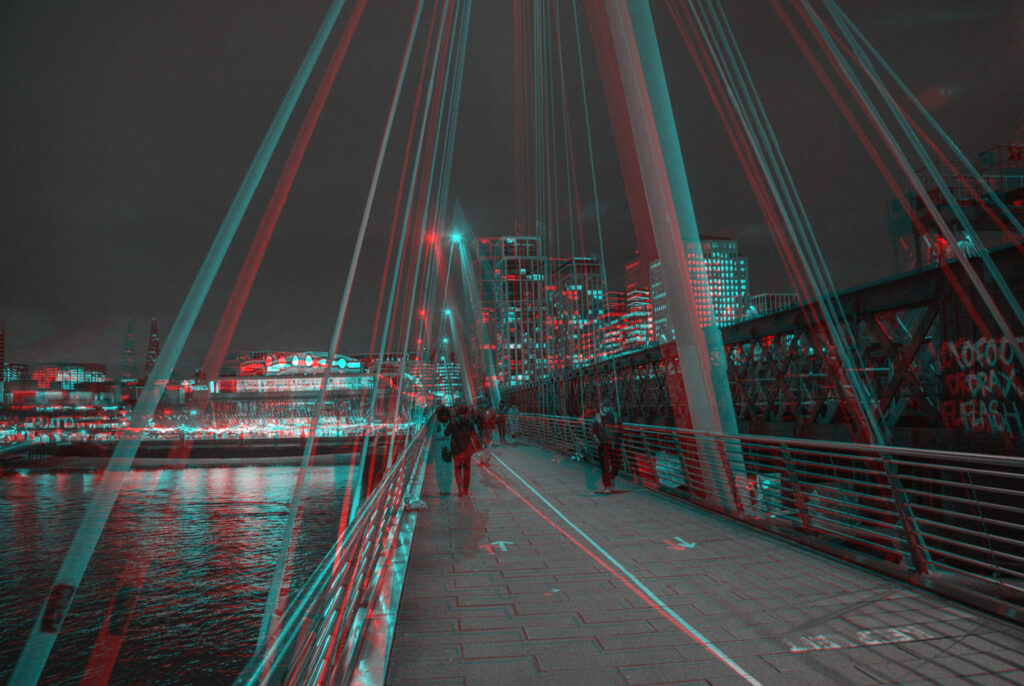 Red and cyan stereoscopic street view London Southbank